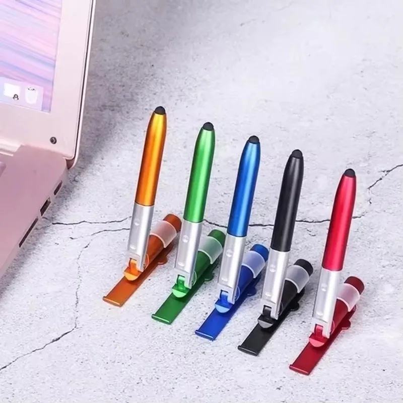 Długopis wielofunkcyjny 4 w 1  – School Supplies recenzja i cena